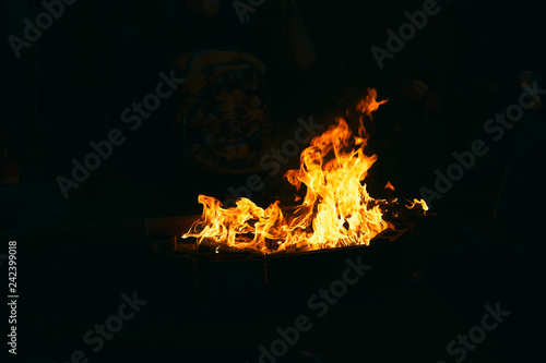 焚き火 焚き上げ 炎 Adobe Stock でこのストック画像を購入して