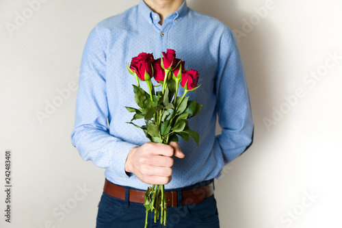 Featured image of post Romantic Valentine&#039;s Day Surprise For Him : Wake her/him very early in the.