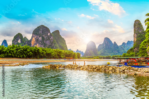 Cuadros en Lienzo The Beautiful Landscape of Guilin, Guangxi..