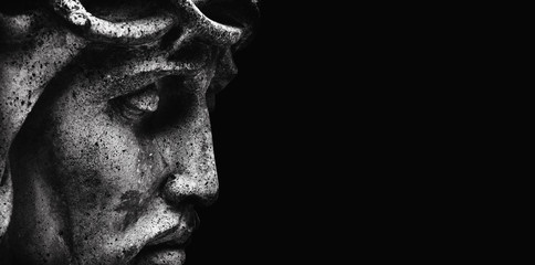 Fototapete - Jesus Christ in profile. An ancient statue. Religion, faith, death, suffering, immortality, God concept.