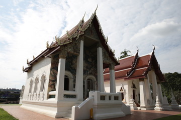 Wall Mural - Temple in Uthai Thani, Thailand