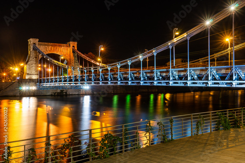 Naklejka most Grunwaldzki   wroclaw-miasto-noca-most-grunwaldzki-polska-europa