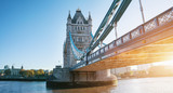 Fototapeta Londyn - The london Tower bridge at sunrise