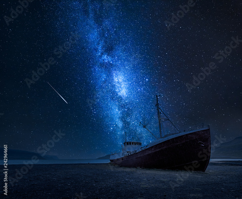 Milky way over a shipwreck ...