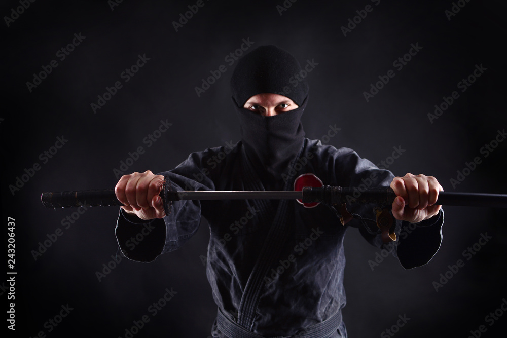 фотографія Powerful ninja portrait with katana
