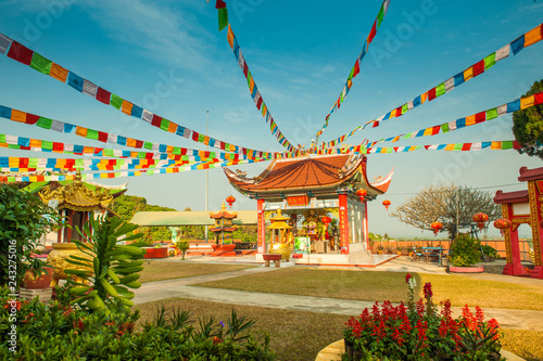 Foto chinese buddhist temple or Chinese Goddess of Mercy Shrine
