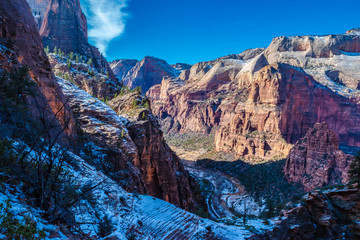 Hiking in Winter in Zion National Park in Utah