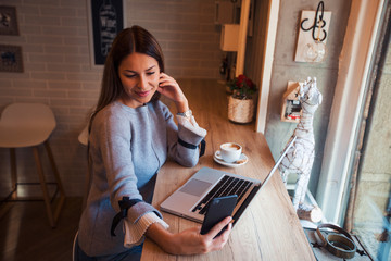 Woman at cafe.