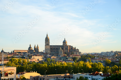 朝日を浴びるサラマンカ大聖堂 スペイン サラマンカ Stock Photo Adobe Stock 朝日を浴びるサラマンカ大聖堂 スペイン サラマンカ Stock Photo Adobe Stock