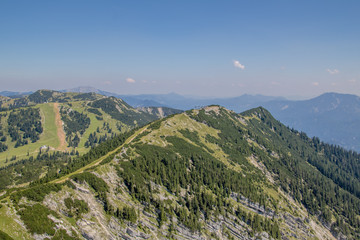 Das Hochkar ist mit einer Höhe von 1808 m ü. A. der höchste Gipfel der an der niederösterreichisch-steirischen Grenze befindlichen Göstlinger Alpen.