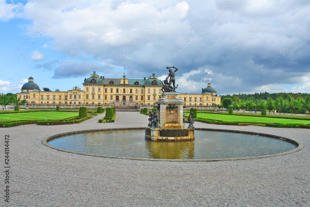 Obraz na płótnie The Drottningholm Palace   - private residence of the Swedish royal family. w salonie