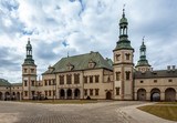 Fototapeta Psy - Pałac Biskupów Krakowskich, Kielce