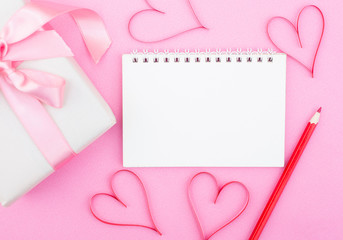 Wall Mural - pen and notebook, valentine's day gift note background