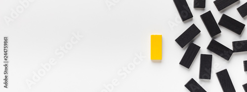 Cuadros en Lienzo Yellow block standing out of black ones