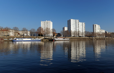 Poster - Péniches sur les quai de Seine à Vitry sur Seine