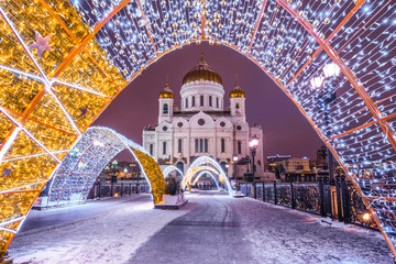 Wall Mural - Cathedral Christ the Survivor in Moscow in Winter time 