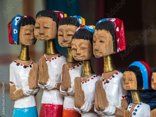 Cuadros en Lienzo Long neck Kayan tribe wood doll