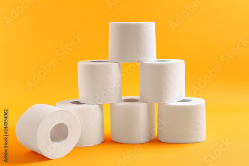 Fotografía Rolls of toilet paper on color background