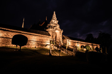 Wall Mural - Phra Thad Lampang Luang temple in the night