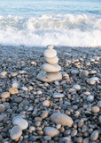 Fototapeta Desenie - Piedras apiladas y olas