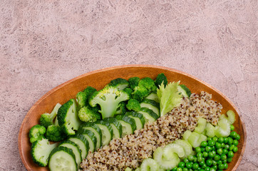 Salad with quinoa