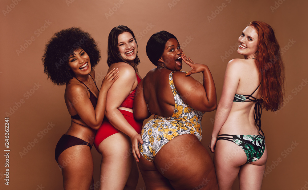 Group of different size women in bikinis - obrazy, fototapety, plakaty 