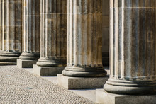Columns In Row -  Column Base Of Pillars, 