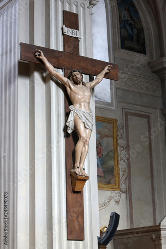 Jesus Christ Sur La Croix Collegiale Saint Jacques Le Majeur Sallanches Jesus On The Cross Saint James S Collegiate Church Sallanches Stock Photo Adobe Stock