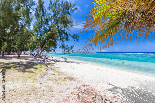 Plage De Lhermitage île De La Réunion Buy This Stock