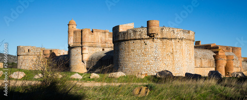Cuadros en Lienzo Towers and walls of Chateau de Salses