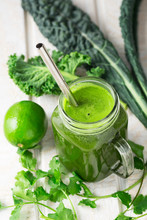 Healthy Fresh Green Juice With Stainless Steel Drinking Straw