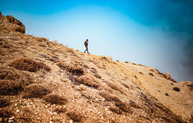 Canvas Print - Traveler woman hiking