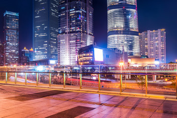 Poster - Shanghai Lujiazui Skyscraper and Fuzzy Car Lights..