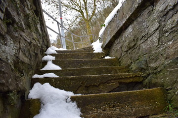 Wall Mural - Bruchsteintreppe im Schnee