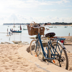 Wall Mural - Vélo sur les plages de France