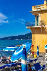 Wall Mural - Umbrellas along the sea