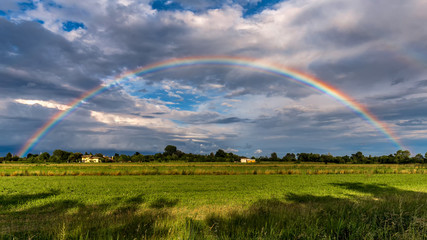  Arcobaleno in campagna