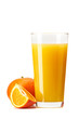 Sok pomarańczowy wyciskany ze świeżych pomarańczy na białym tle