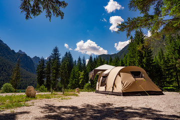camping on the shores of lake