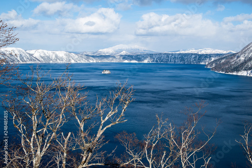 冬の摩周湖 北海道 弟子屈町 Buy This Stock Photo And Explore Similar Images At Adobe Stock Adobe Stock