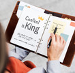 © Rawpixel.com - Phrase Content is King on a journal