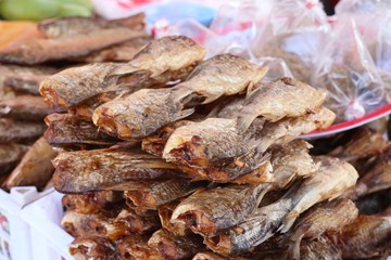 Canvas Print - Dried fish at the market