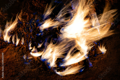 Fotomural Yanar Dag Flames in Baku, Azerbaijan, taken in January 2019