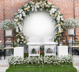 Wall Mural - backdrop wedding romantic flower decoration beautiful flowers bouqet white and yellow