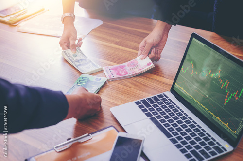 Business Peoples Holding Usd Dollars Yuan Rmb Euro Money Sharing | Exchange !   yuan to euro Business Peoples Holding Usd Dollars Yuan Rmb Euro Money Sharing -