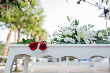 wedding two red roses