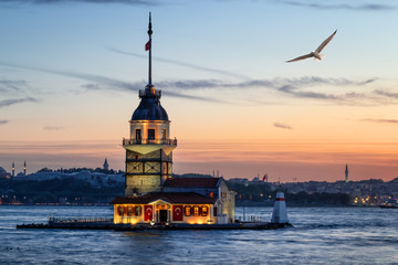 Wall Mural - maiden's tower on the island in the bosphorus strait