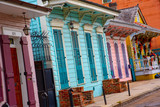 Fototapeta Nowy Jork - Shotgun house in the French quarter of New Orleans