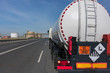 Camion cisterna combustible