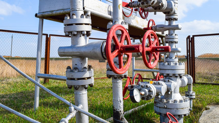 Shut-off valves on the high-pressure well flowing equipment. Oil equipment